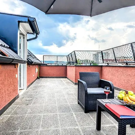 شقة Spacious & Attractive 600m-7minuta Hoda Od Centra, Mogucnost Za Parking-apartmani-nsmilos نوفي ساد